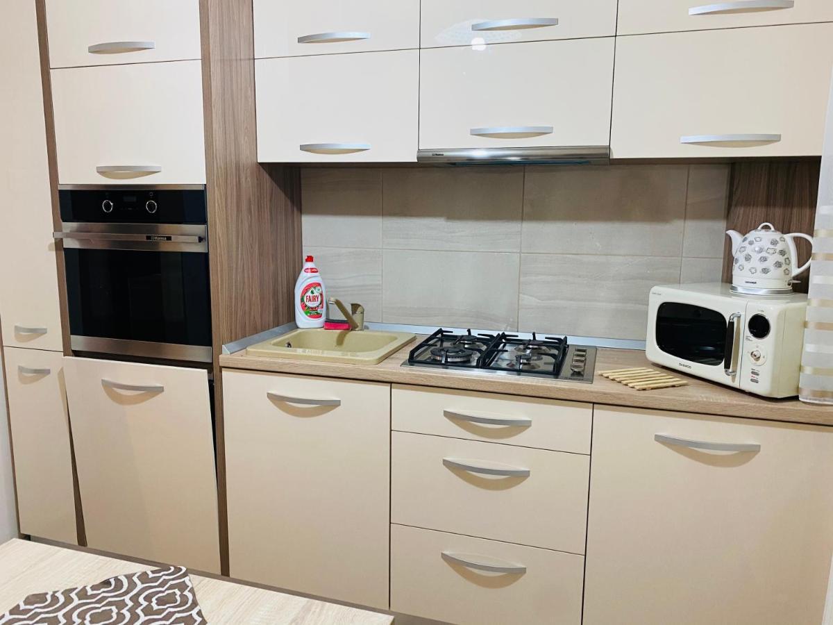 Sellada Apartament - Free Private Parking,Ac,Wi-Fi كاري المظهر الخارجي الصورة