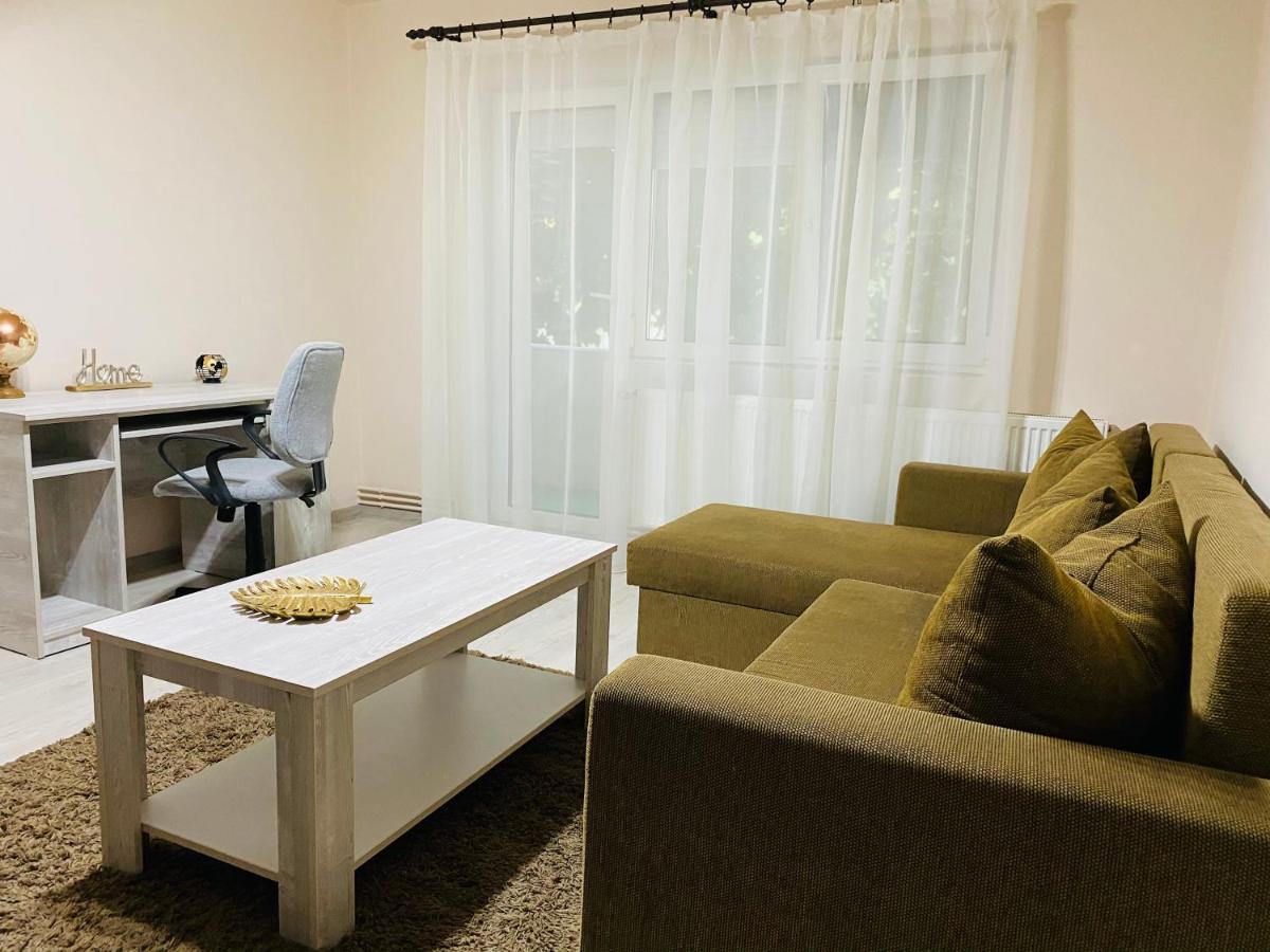 Sellada Apartament - Free Private Parking,Ac,Wi-Fi كاري المظهر الخارجي الصورة